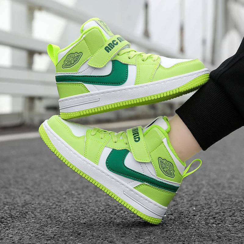Children's Sports Shoes 2024 Autumn New Fashion and Fashionable Casual Shoes Soft Sole Anti Slip High Top Trend Board Shoes