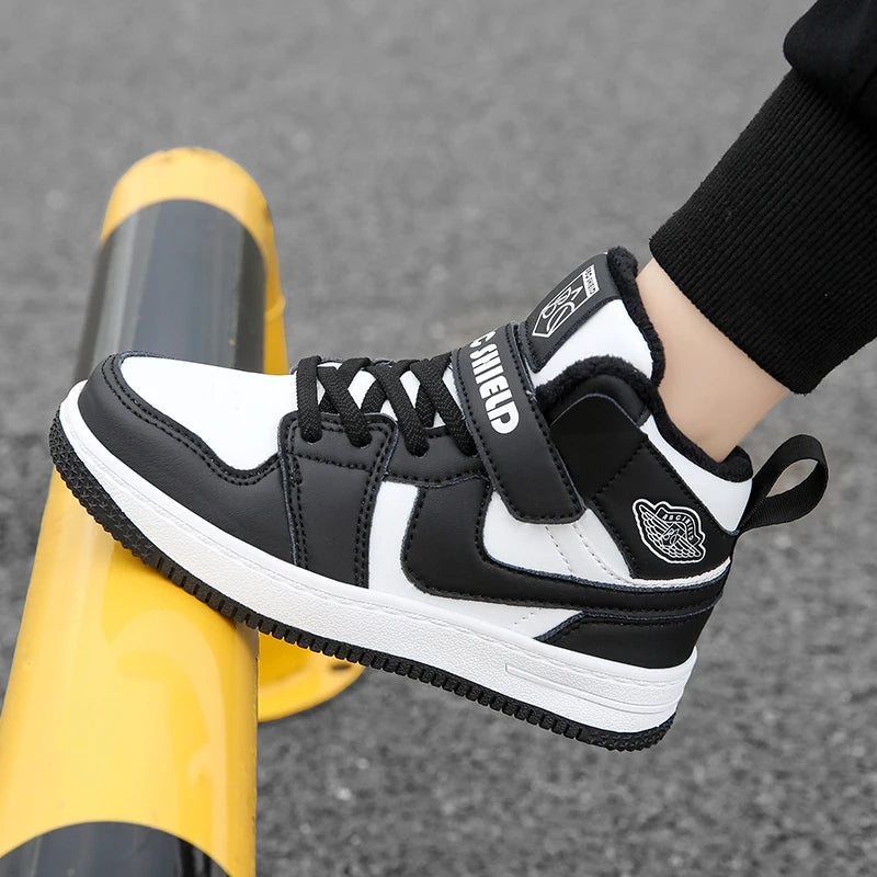Children's Sports Shoes 2024 Autumn New Fashion and Fashionable Casual Shoes Soft Sole Anti Slip High Top Trend Board Shoes